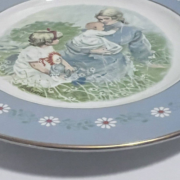 Vintage Tenderness Commemorative Plate Special Edition Avon Productions 1974 - Picture 5 of 16